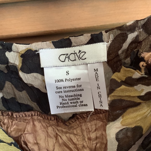 Dress - Picture 3 of 3